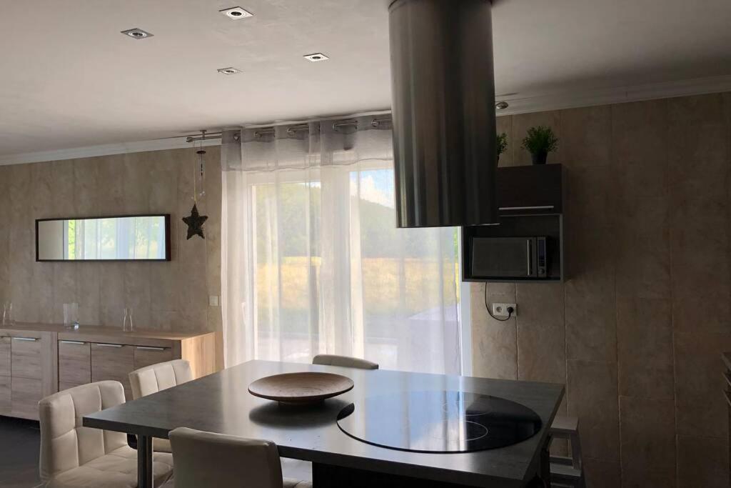 Villa Havre de paix dans le Jura Alsacien avec piscine privée externe de mai à septembre Bendorf Exterior foto