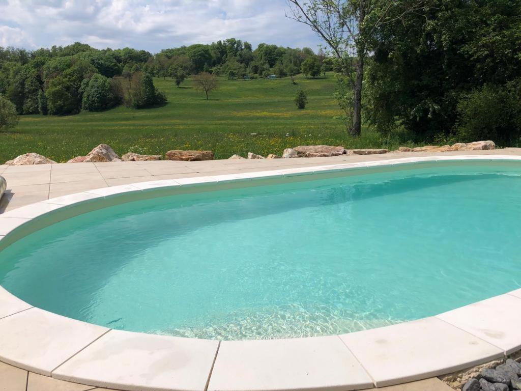 Villa Havre de paix dans le Jura Alsacien avec piscine privée externe de mai à septembre Bendorf Exterior foto